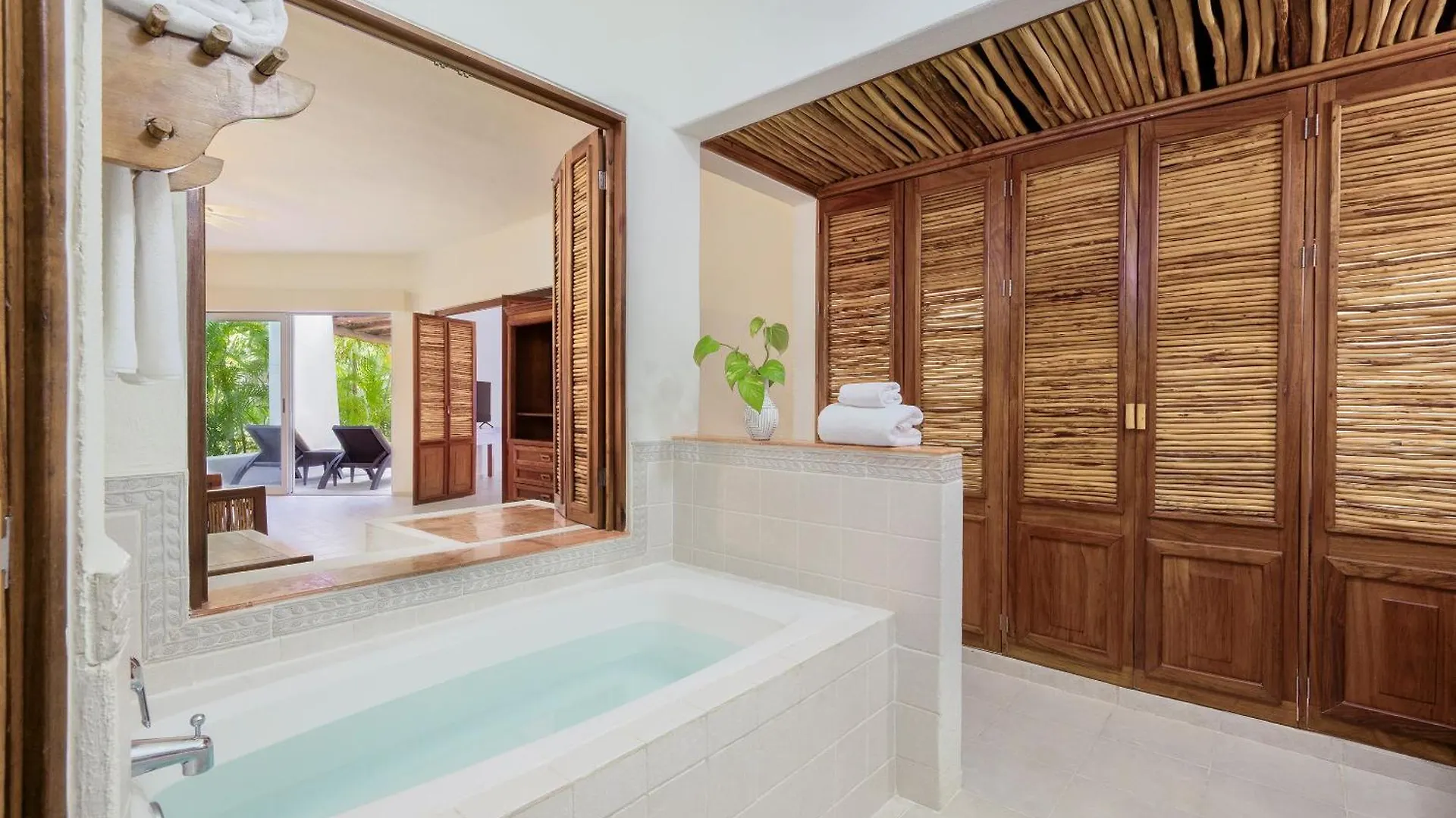 Desire Riviera Maya Pearl Resort All Inclusive - Couples Only Puerto Morelos
